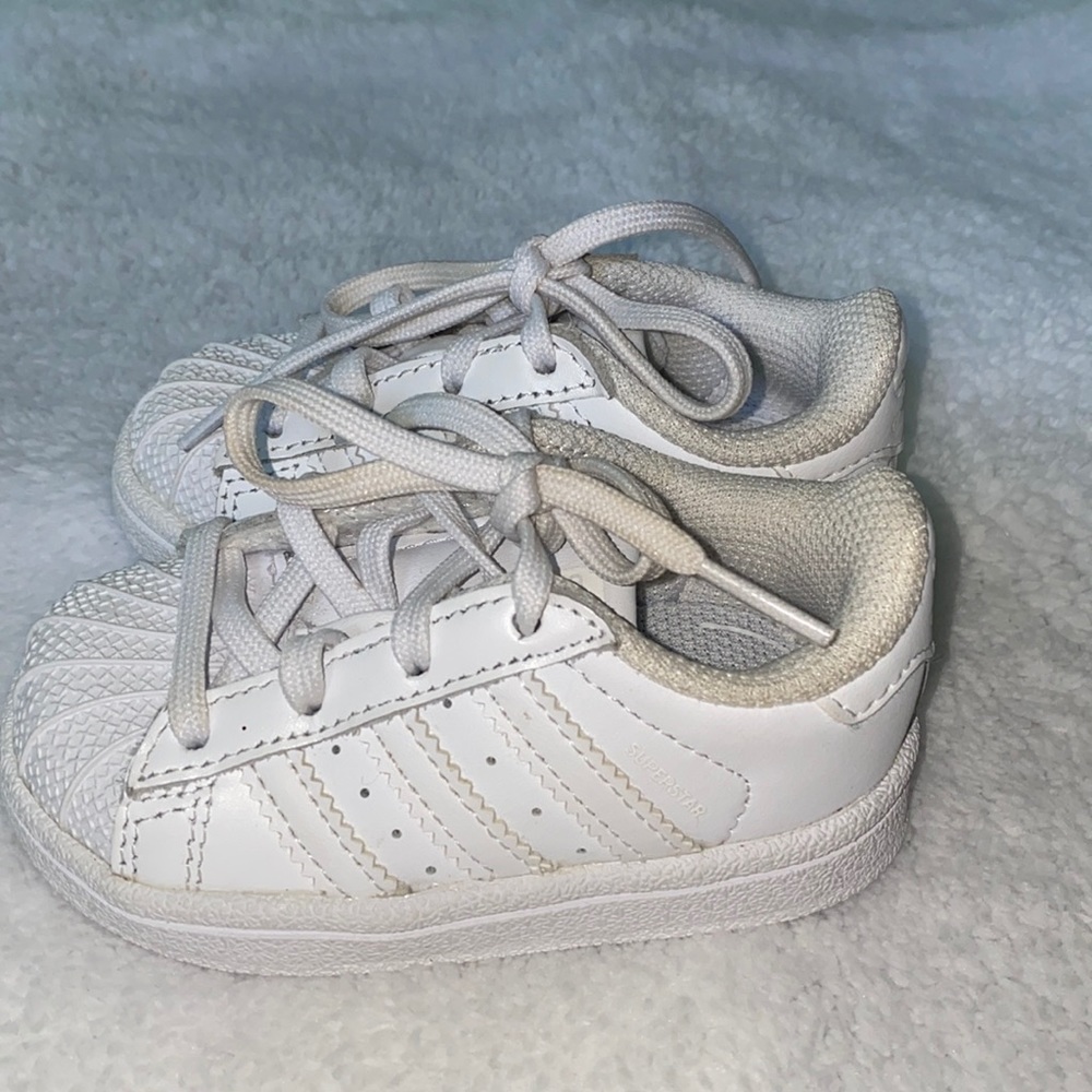 Size 5 shell toe Adidas